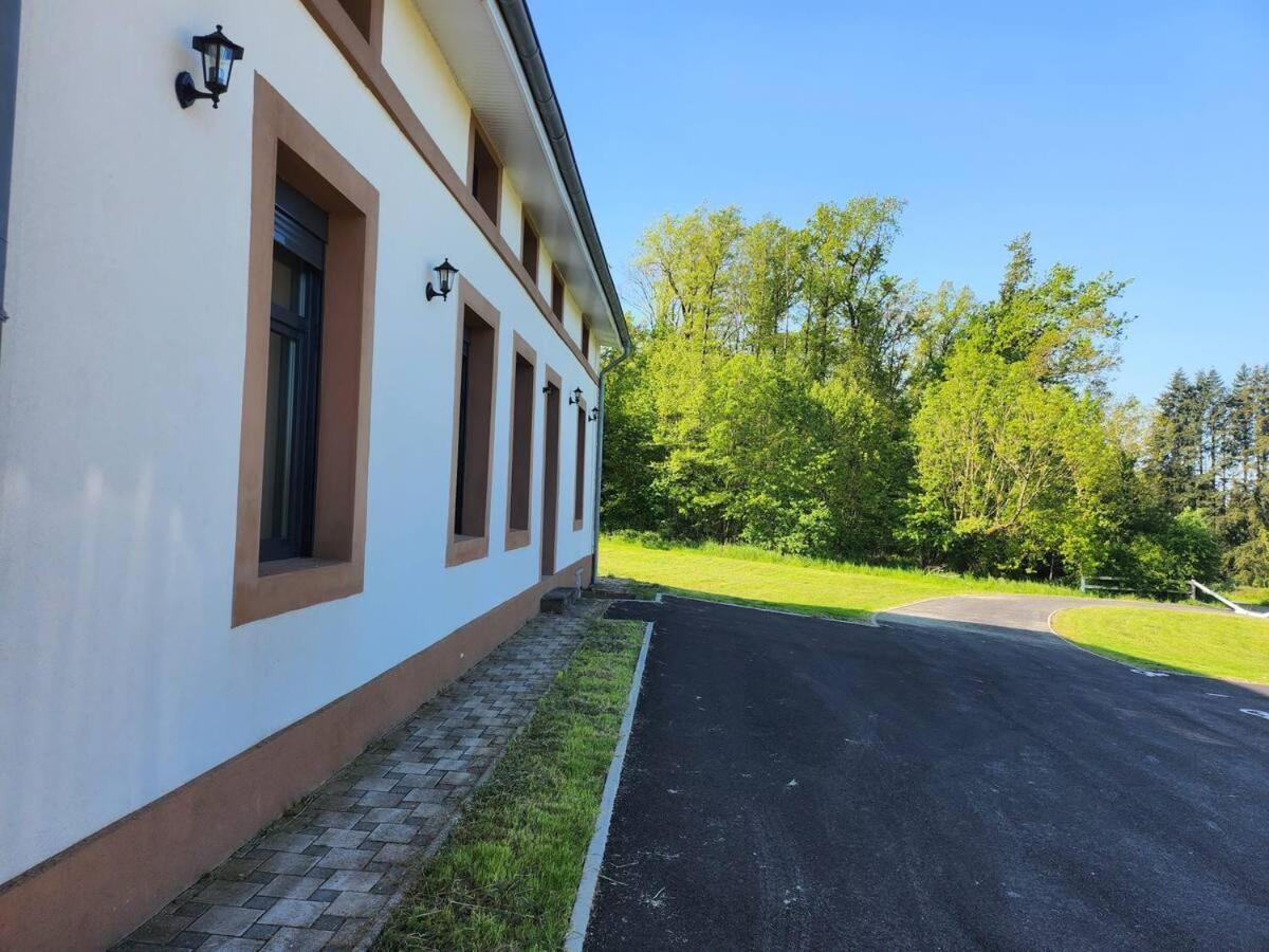 Loft Spacieux En Pleine Foret Bining 外观 照片